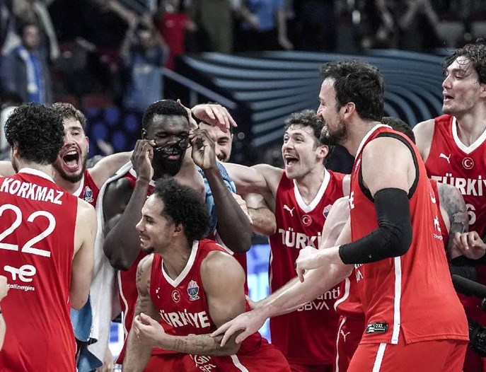 "Yen de buralar bayram olsun" (14 Eylül spor manşetleri)