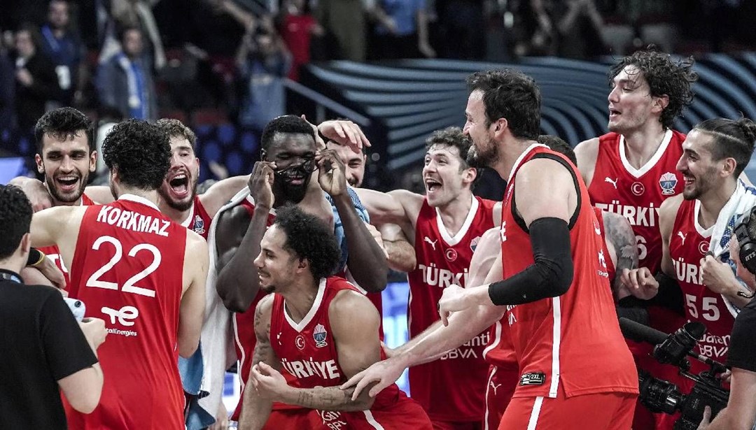 "Yen de buralar bayram olsun" (14 Eylül spor manşetleri)