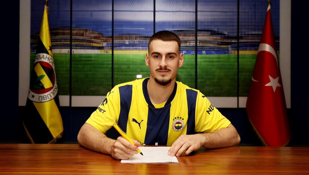 Fenerbahçe'den Şampiyonlar Ligi ekibine gitti: Resmen açıklandı