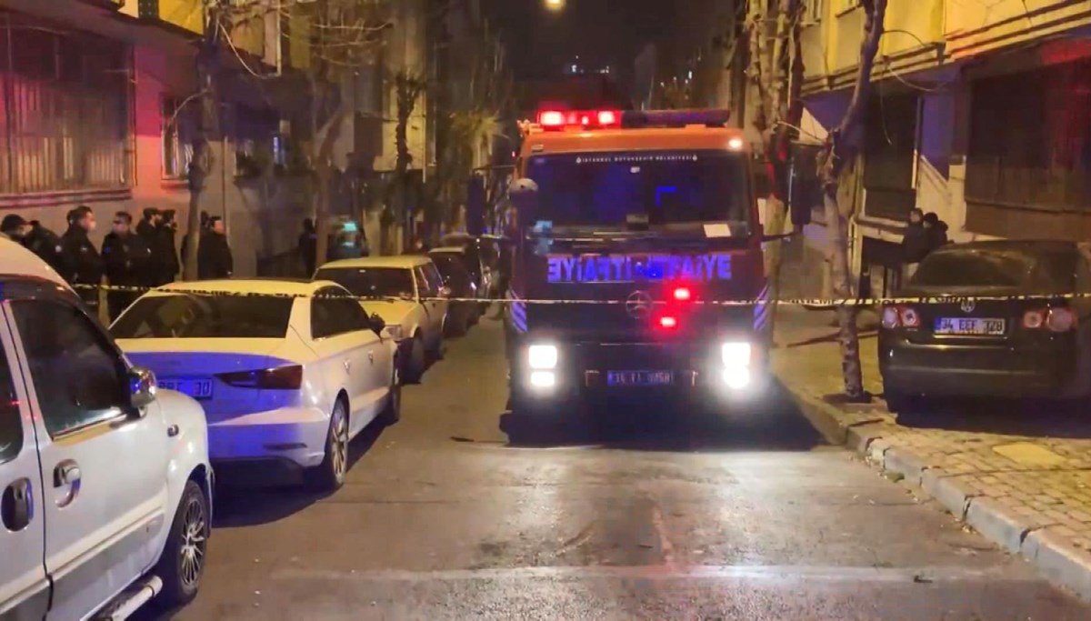 Esenler'de apartman yangını