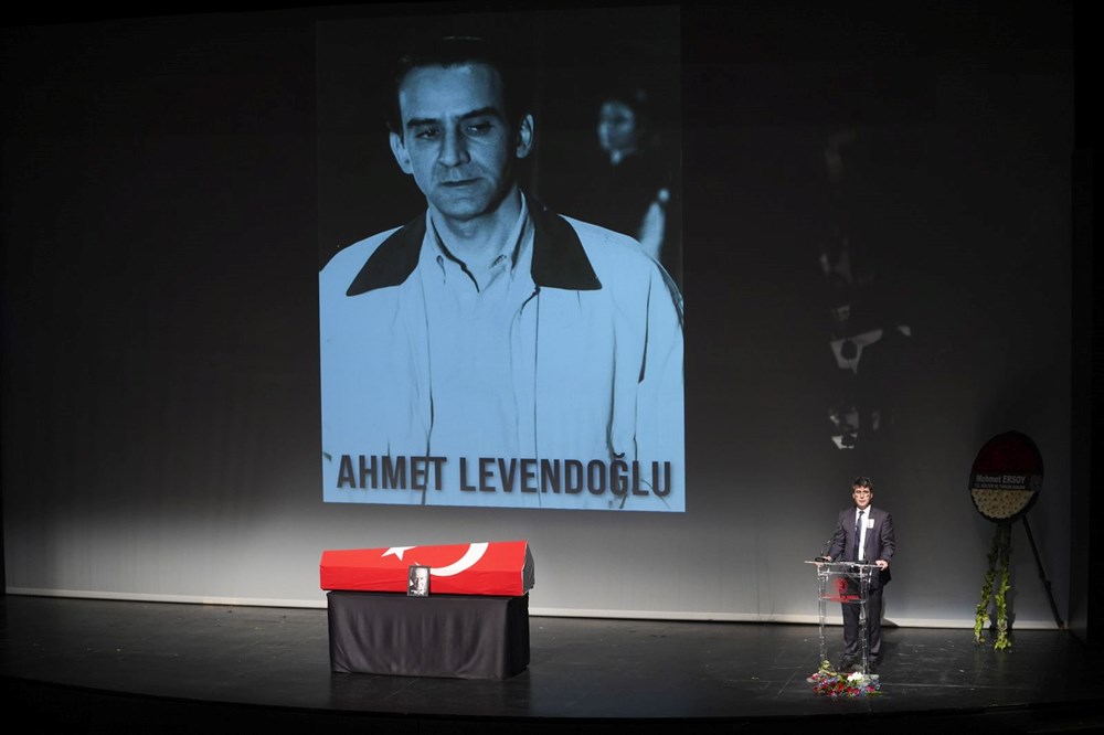 Usta oyuncu Ahmet Levendoğlu son yolculuğuna uğurlandı - 7