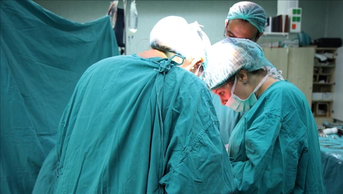 Özbekistan'da ilk beyin pili ameliyatı Türk doktorlar tarafından yapıldı
