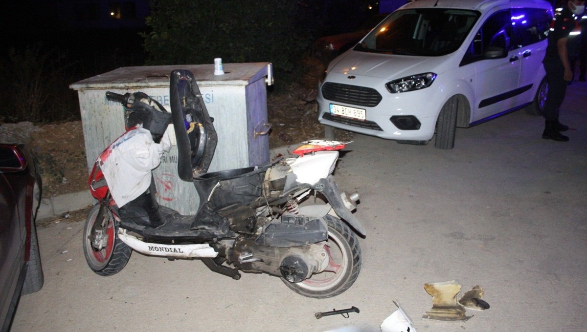 Motosiklet üzerinde 3 kişinin yolculuğu hastanede bitti