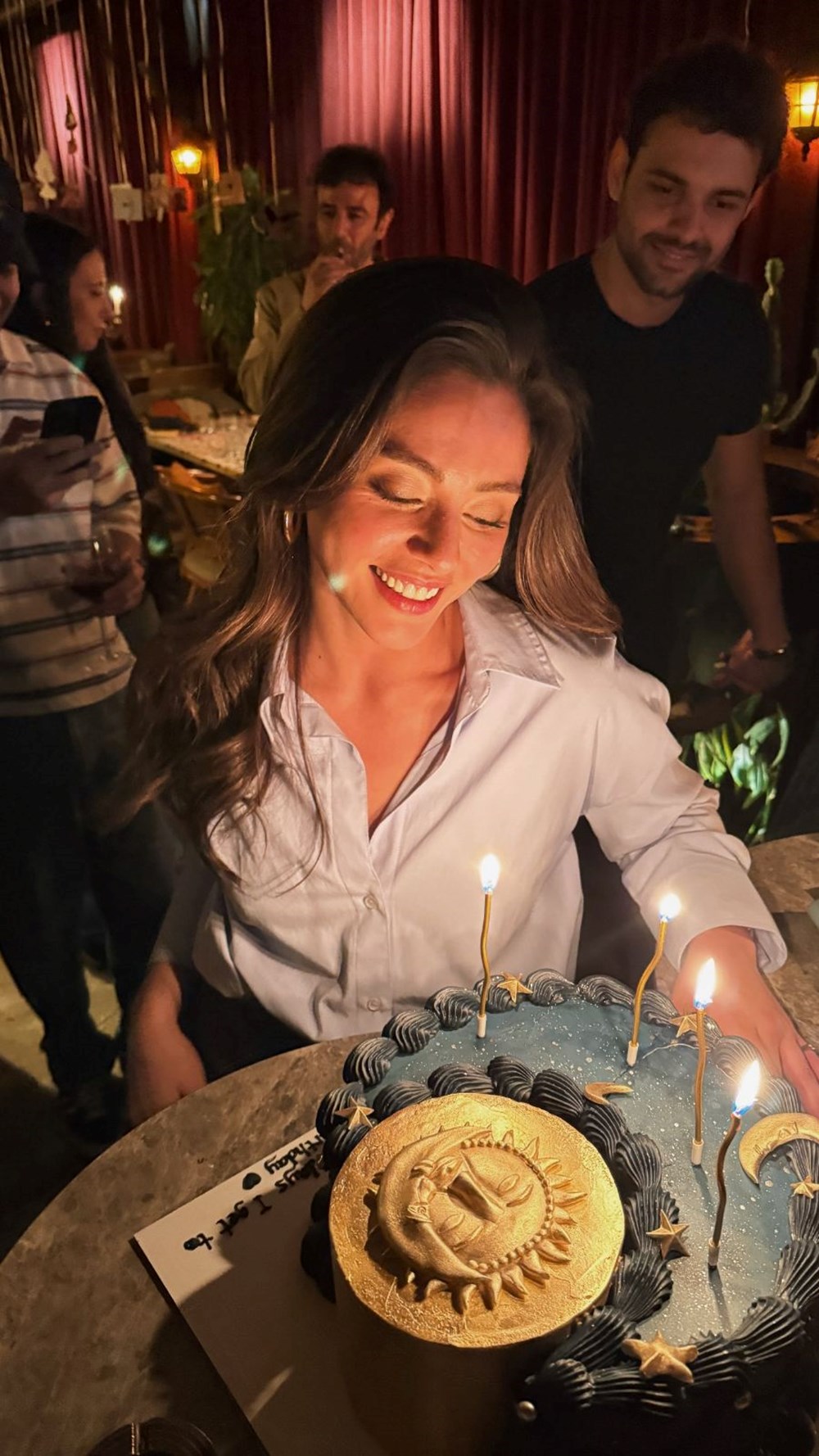 Sıla Türkoğlu 26 yaşında: Kutlamadan kareleri sevgilisi paylaştı 73