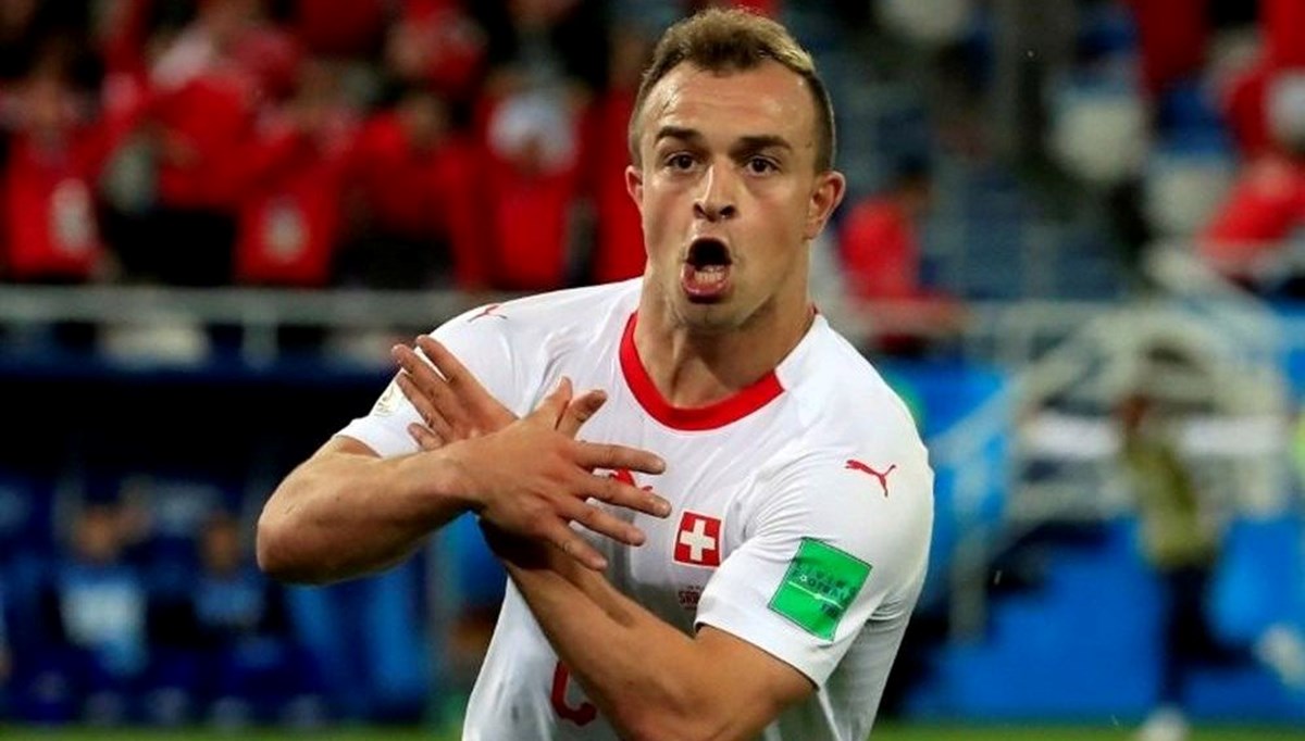 UEFA'dan çifte standart! Bu kural ihlallerini para cezası ile geçiştirdi UEFA'dan çifte standart! Bu kural ihlallerini para cezası ile geçiştirdi