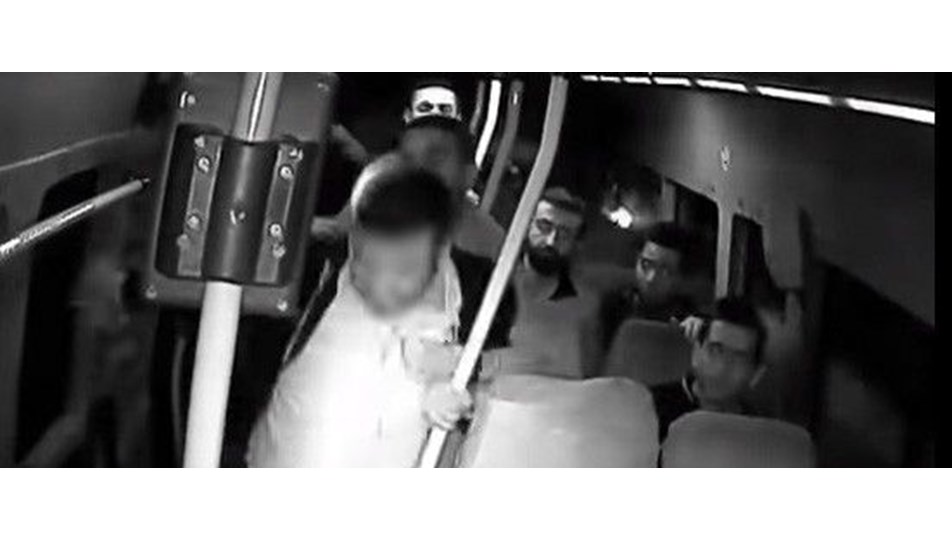 Adana'da dolmuşta darbedilen engelliye hapis istemi
