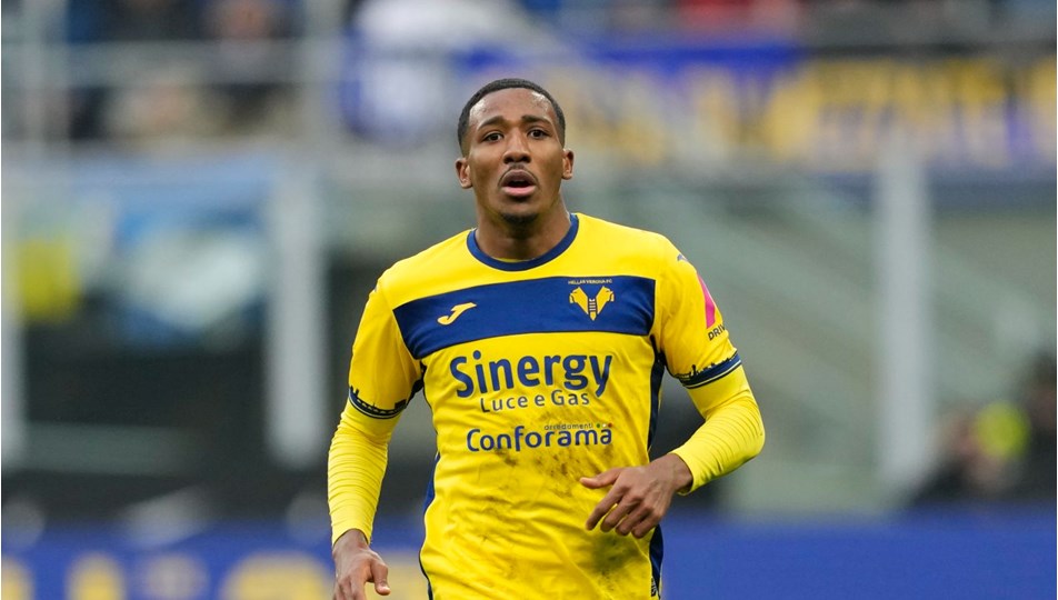 Galatasaray'dan sağ bek hamlesi: Verona'nın talebi belli oldu