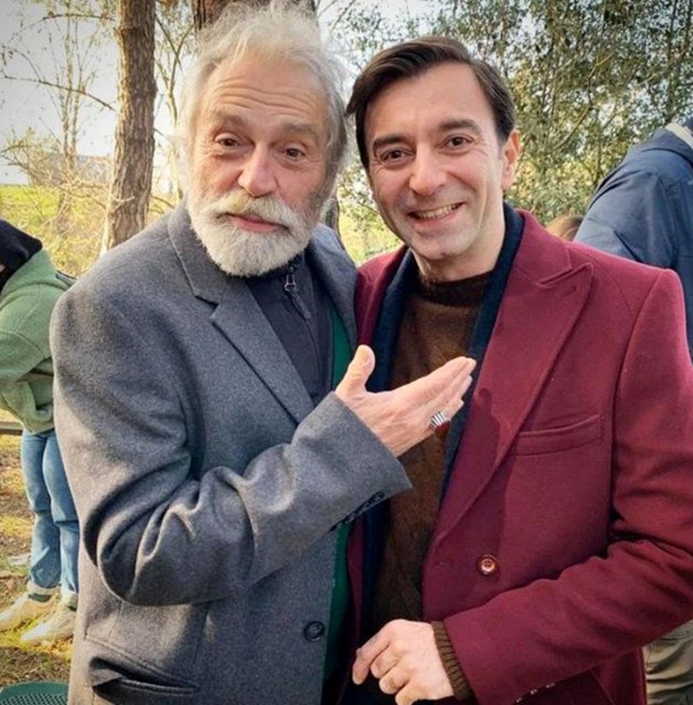 Cenk Eren'den Ajda Pekkan paylaşımı: Ben yaşlandım o hala genç (Ünlülerin çocukluk ve gençlik halleri) - 232