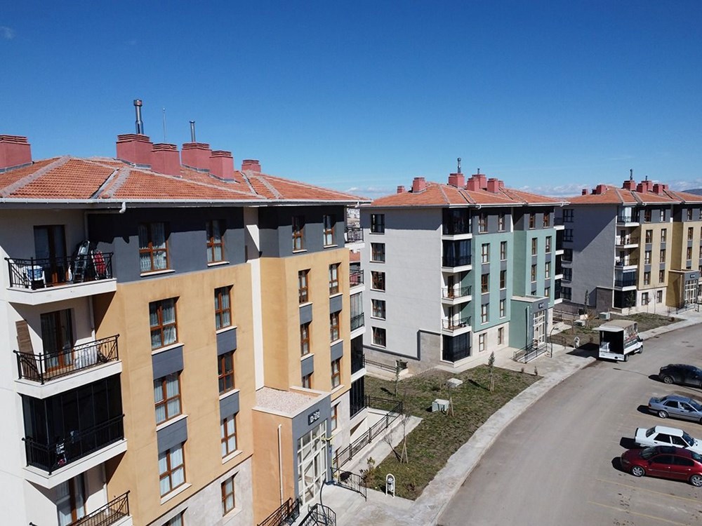 TOKİ 250 bin toplumsal konut müracaatlarında son durum: 2025 TOKİ toplumsal konut müracaatları ne vakit başlayacak? Ödeme planı ve kaideler aşikâr oldu mu? 74 zXLhjhgew0iBzJ6A7oG9SA