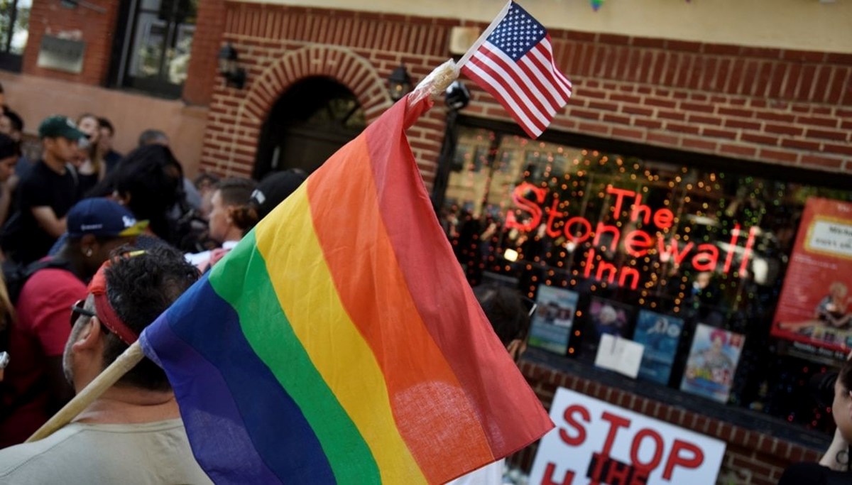 ABD Temsilciler Meclisi, eşcinsel evlilikleri koruma altına alan tasarıyı onayladı