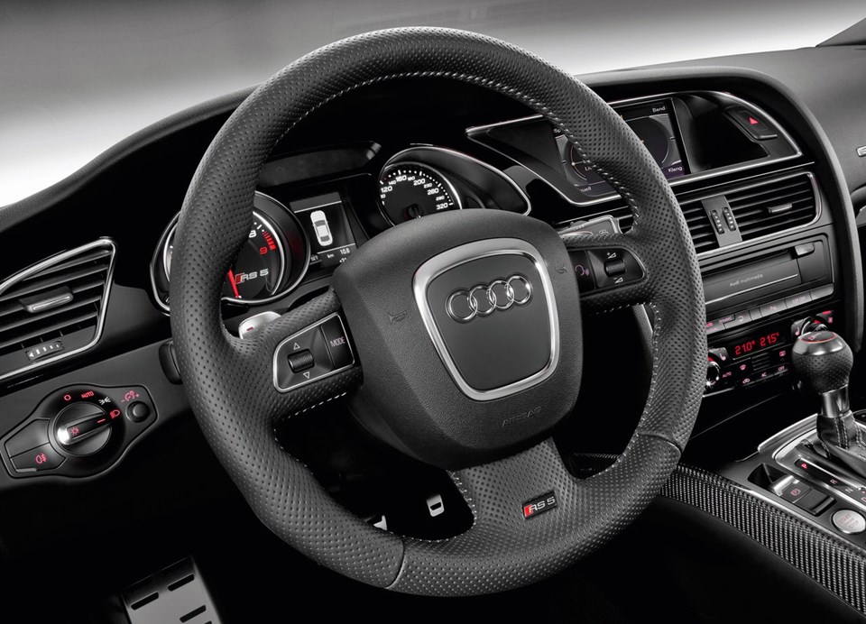 Audi’nin yeni “yarışçısı” RS 5 Cenevre’de tanıtılacak  - 3
