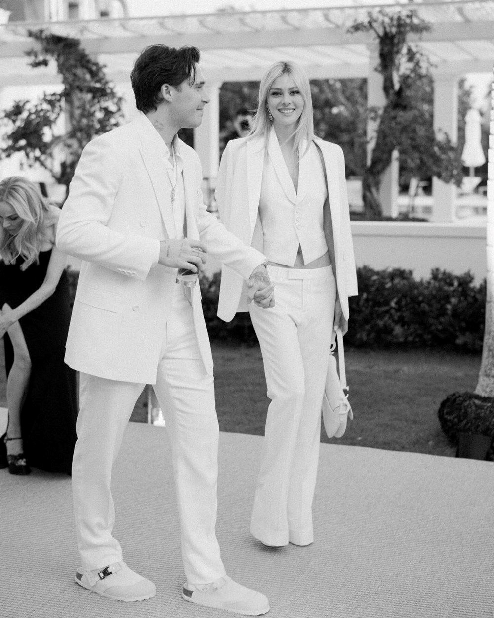 zYJMPNEHcUKivgrj29fPDg