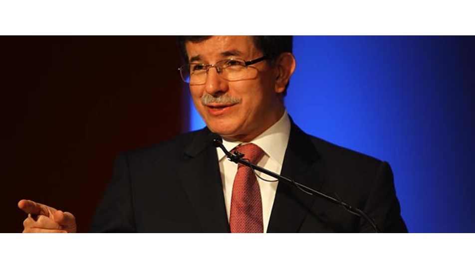 Davutoğlu Bosna'da 'yılın kişisi' seçildi