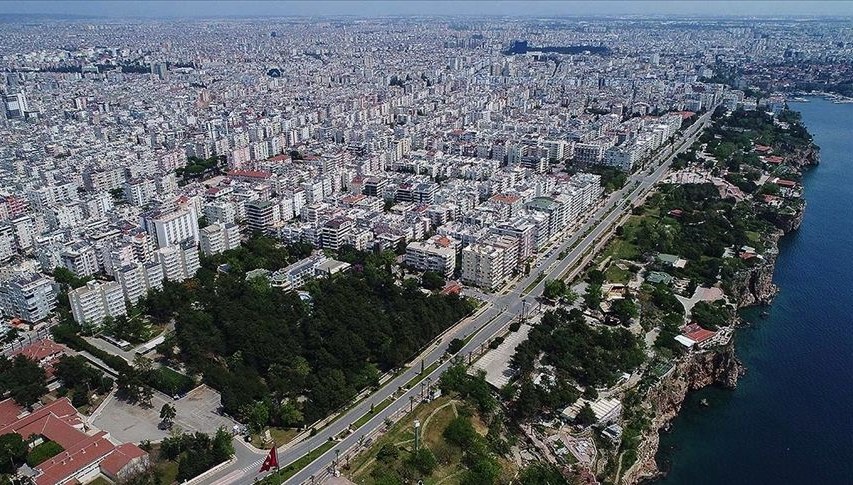 Antalya'da 6 evden biri yabancıya satıldı