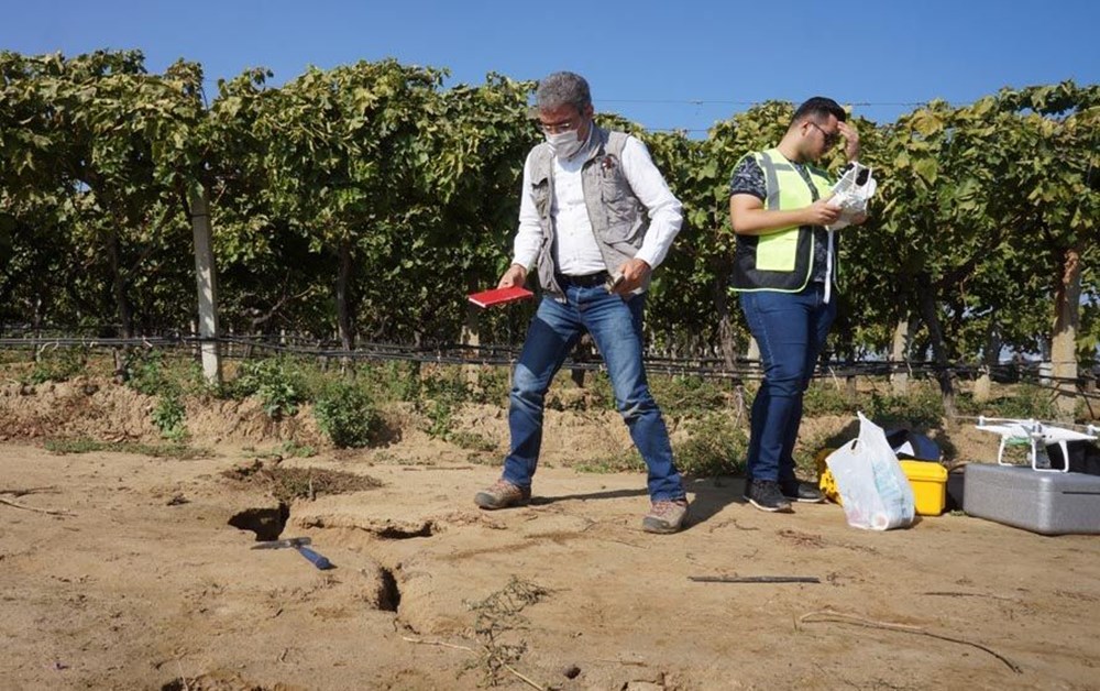 Manisa'da fay hattı üzerindeki yarıklar için inceleme başlatıldı - 5