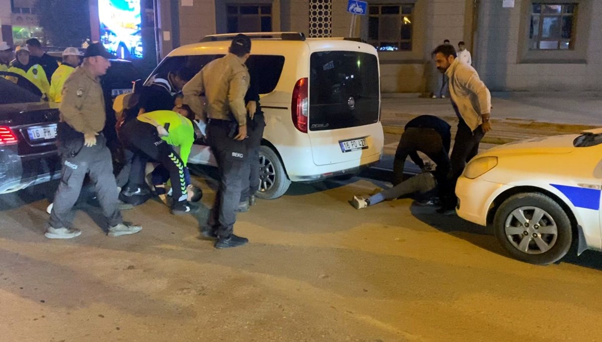 Uygulamadan kaçan alkollü sürücüyü polis havaya ateş açarak yakaladı