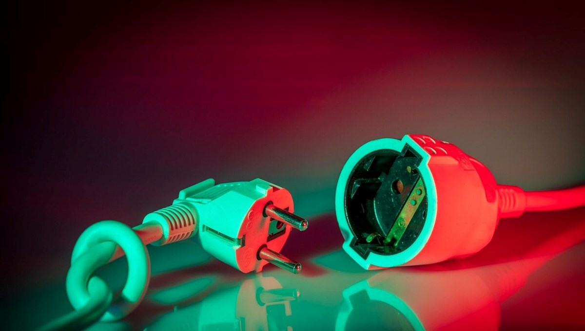 Elektrik çarpması belirtileri neler? Elektrik çarpması sonucunda ilk yardım nasıl olur?