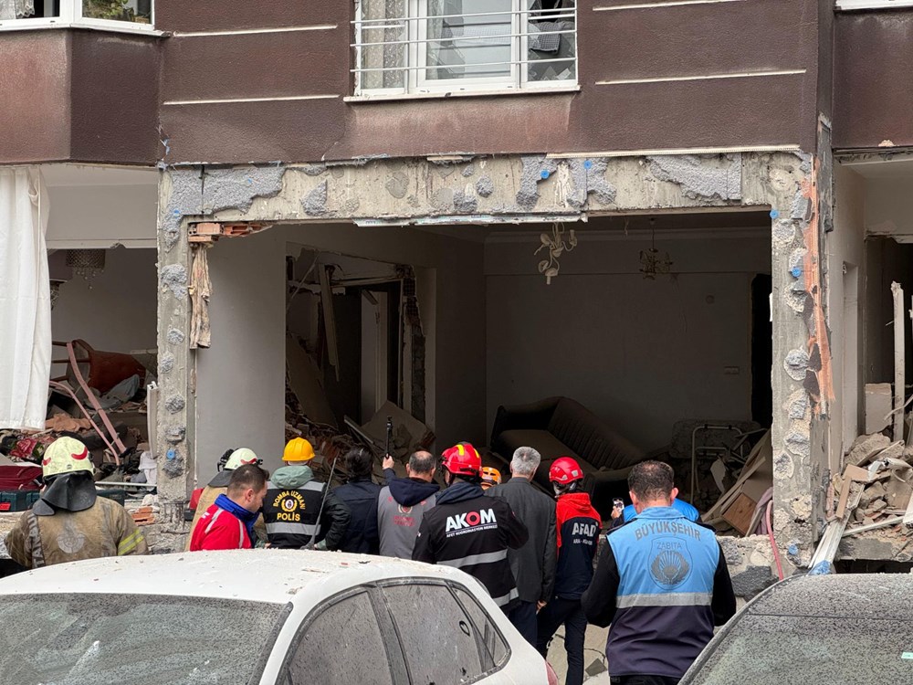 İstanbul'da 14 katlı binada patlama: 1 can kaybı, 3 yaralı - 23