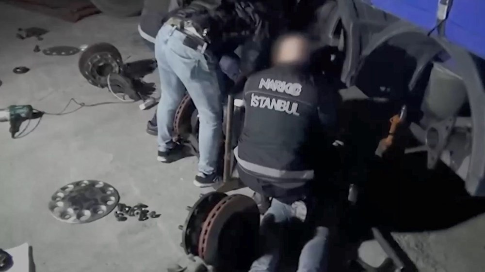 Canı pahasına yakaladı! Narkotik köpeği Ares uyuşturucu baskınında öldü - 9