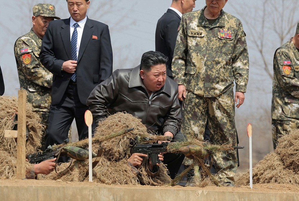 Kim Jong-un'dan Savaş Provası Gözdağı: Tatbikat Alarm Zilleri Çaldırdı! 81 zilDYjXq8k2gP8egdjqSbA