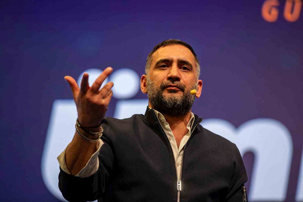 Ümit Karan kimdir, nereli, kaç yaşında? Eski ulusal futbolcu Ümit Karan'ın futbol mesleği 73 zj o gEnrkWESFBKcIKSYA