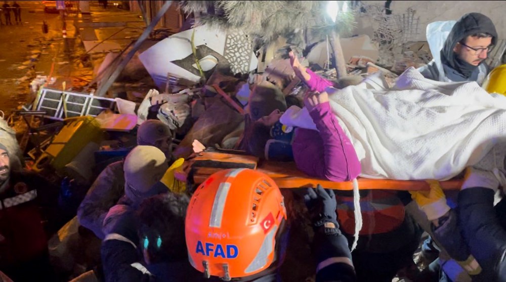 Türkiye yasta | Depremin vurduğu 10 ilden çarpıcı fotoğraflar... - 27