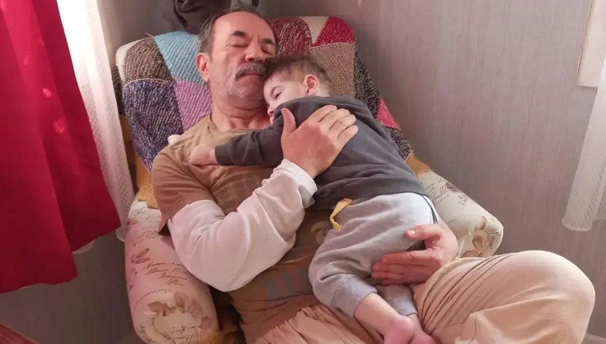 Engin Yüksel iki yaşındaki oğlunu kaybetti Engin Yüksel iki yaşındaki oğlunu kaybetti