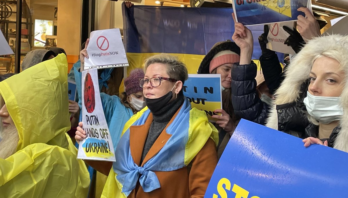 İstanbul'da yaşayan Ukraynalılardan Rusya'nın askeri müdahalesine protesto