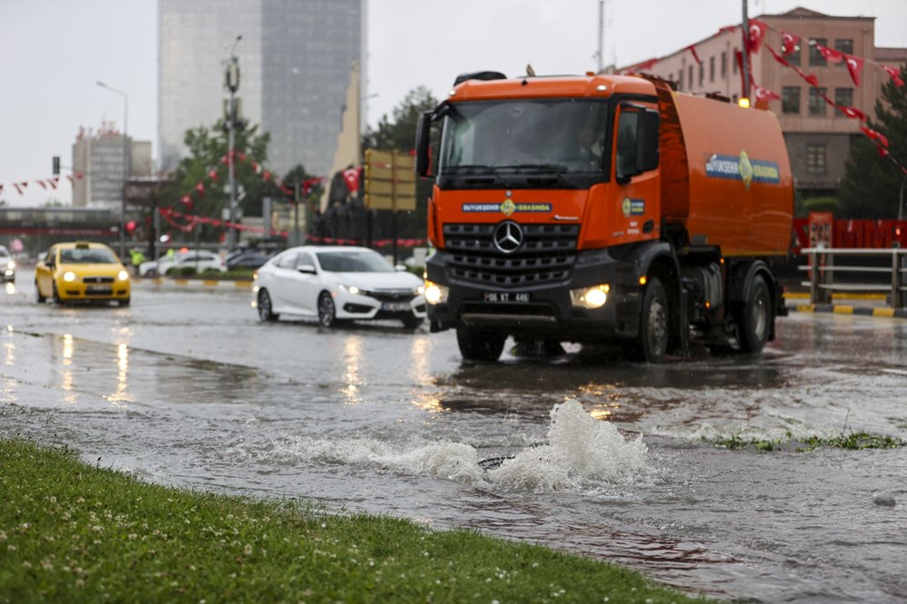 Ankara'da sağanak ve dolu etkili oldu - 18