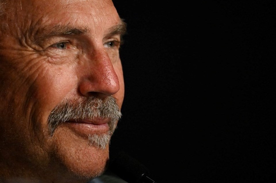 Usta aktör Kevin Costner tecavüz sahnesi yüzünden davalık oldu - 1