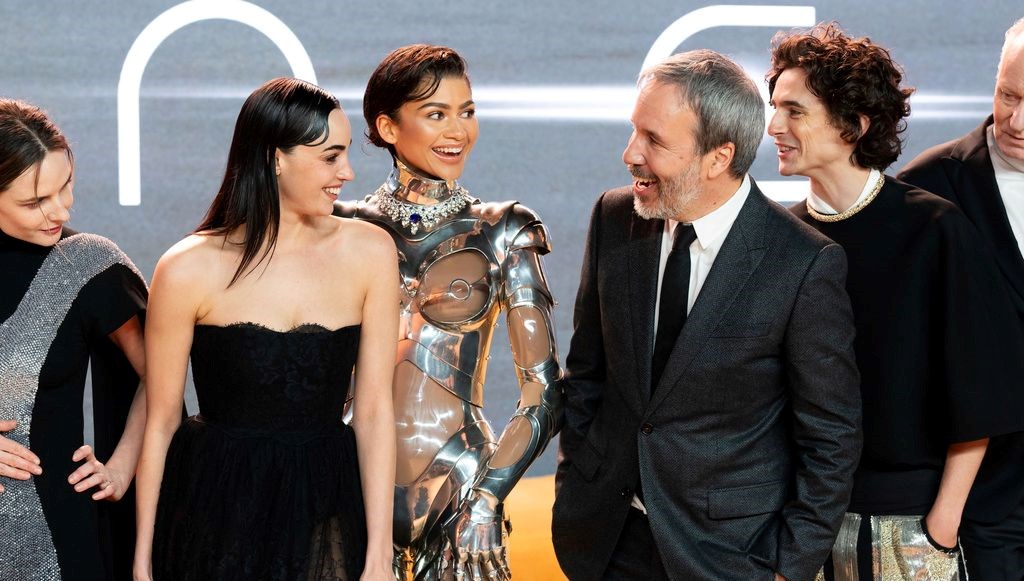 Bu sette telefon yasak! Hollywood yıldızları bu kurala uymak zorunda