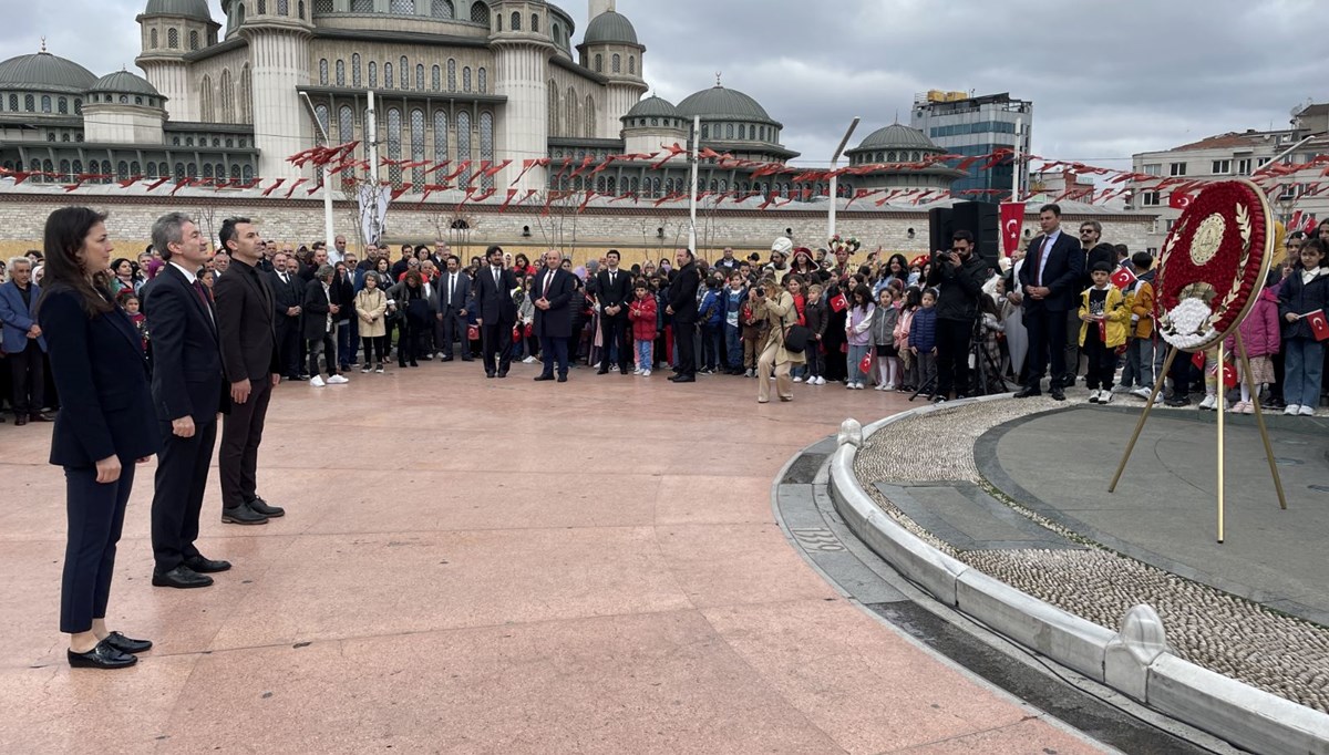 İstanbul'da 23 Nisan Ulusal Egemenlik ve Çocuk Bayramı kutlanıyor