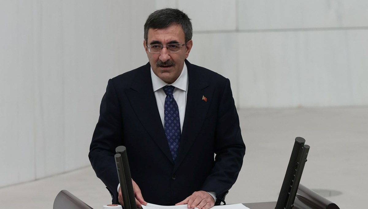 Yılmaz: Ekonomi politikalarını kararlılıkla uygulamaya devam edeceğiz