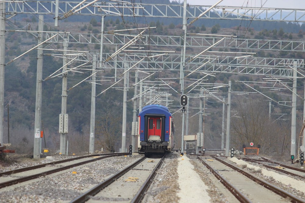 Bu şehirden tren geçiyor ama kimse bilmiyor - 2