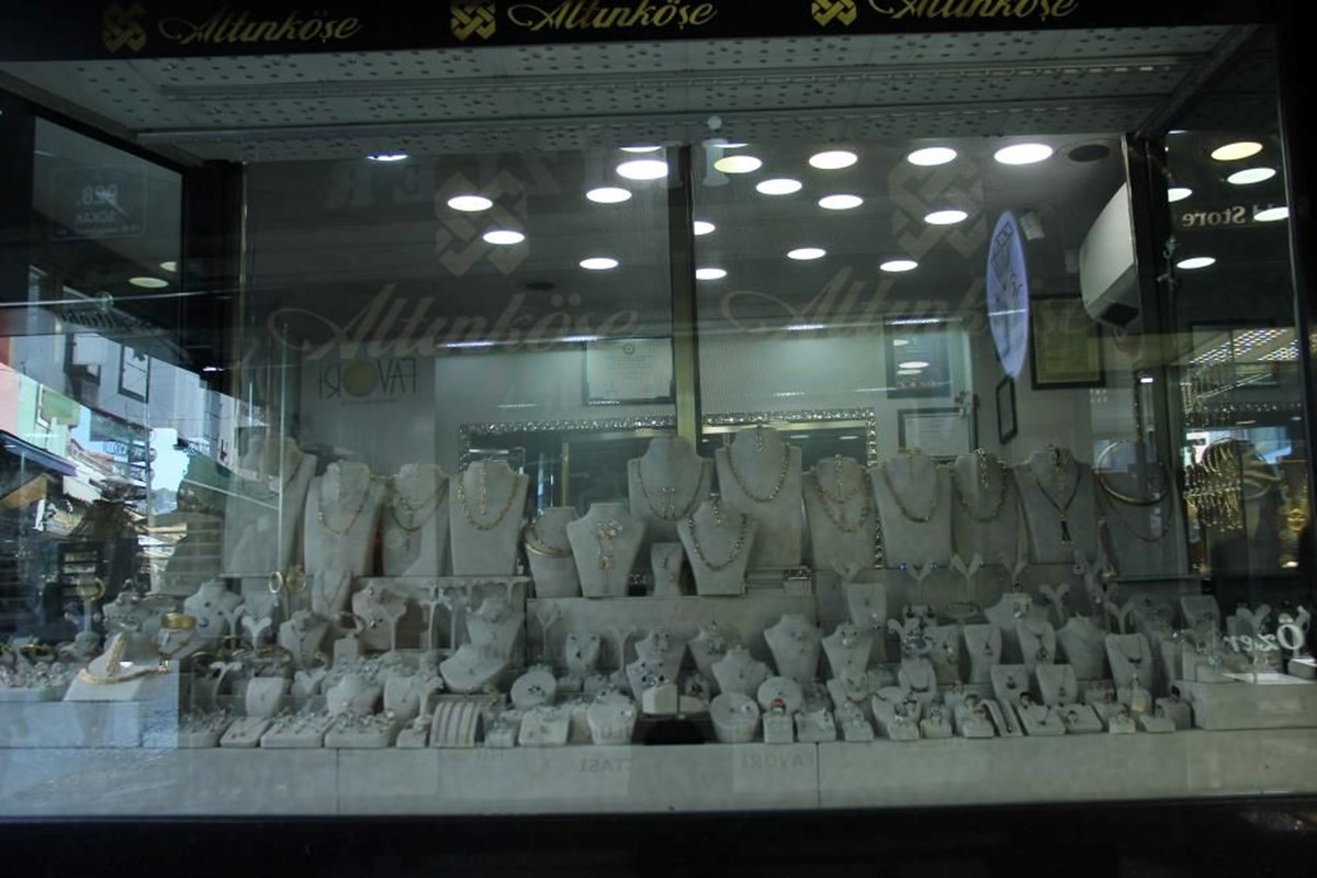 İzmir'de kuyumcu eylemi İzmir'de kuyumcu eylemi