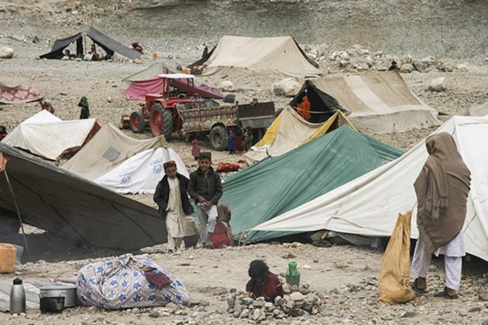 DAEŞ-Taliban çatışması 9 bin aileyi yerinden etti - 1