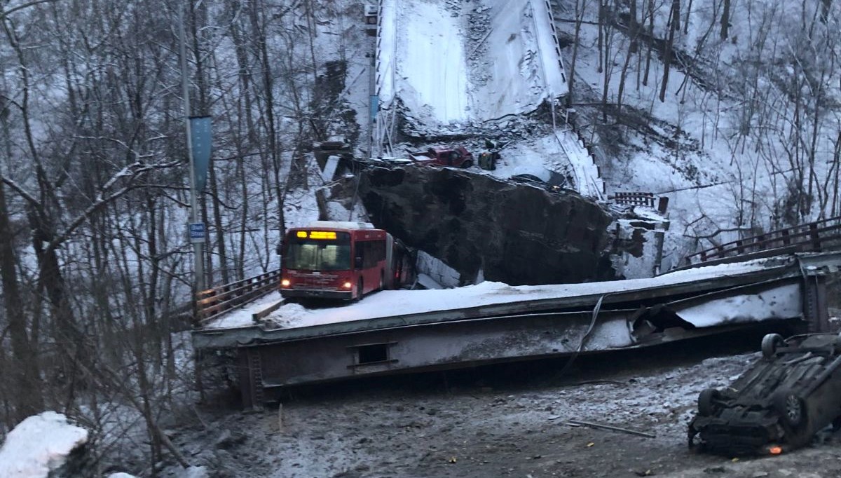 ABD’nin Pittsburgh kentinde köprü çöktü: 3 yaralı