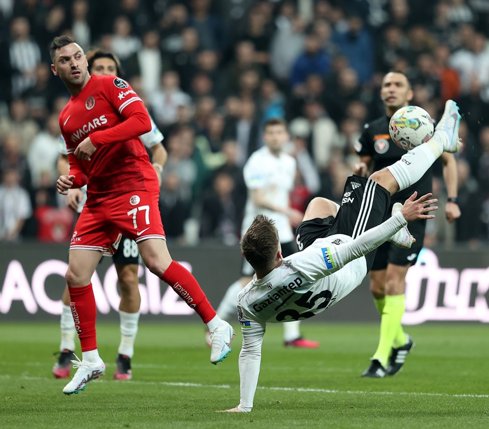 Dolmabahçe'de sessiz gece: Beşiktaş-Antalyaspor maçı başladığı gibi bitti - 3