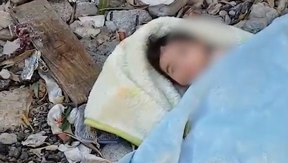 Güngören'de boş arazide 3 aylık bebek bulundu