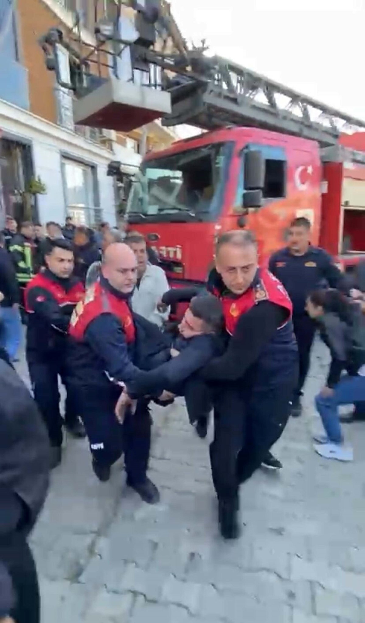 zwU17a9ui0qUxtwGRRSdMg.jpg