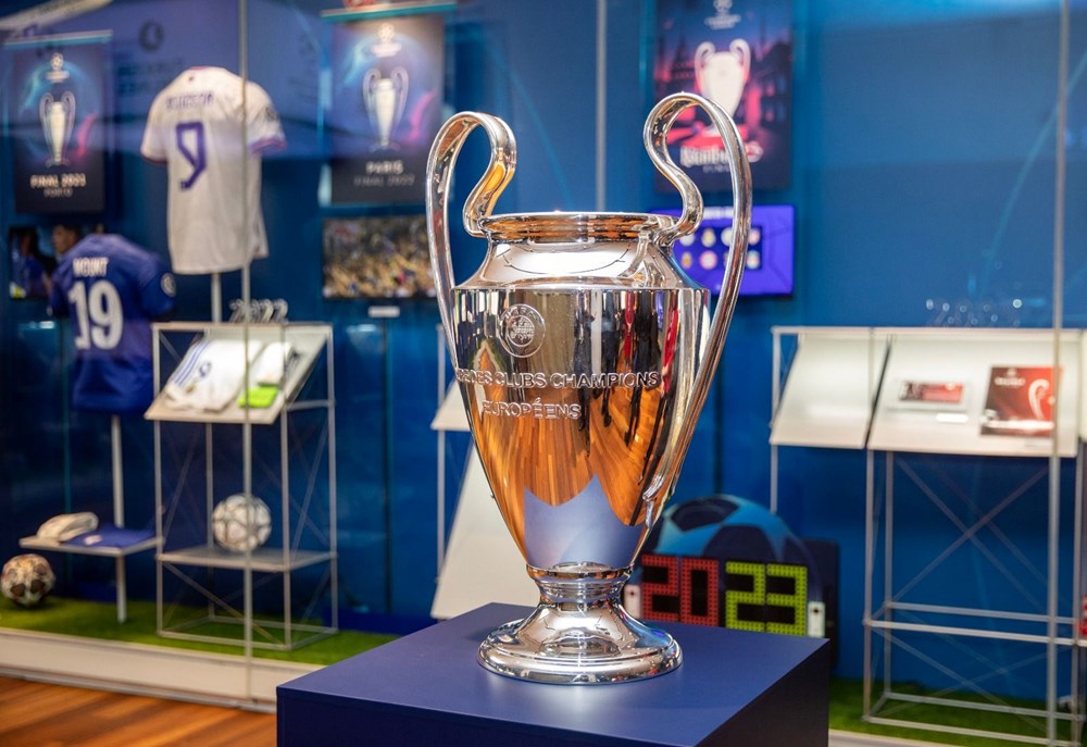UEFA Şampiyonlar Ligi Finalleri Sergisi İstanbul Havalimanı'nda açıldı - 3