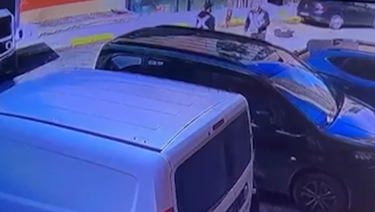 Karısının aracına takip cihazı taktırmış Karısının aracına takip cihazı taktırmış
