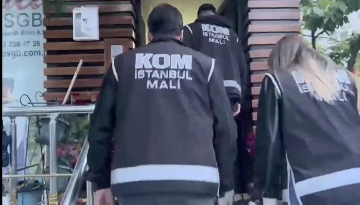 İstanbul’da tefecilere operasyon: Borç verip taşınmazlara el koydular İstanbul’da tefecilere operasyon: Borç verip taşınmazlara el koydular