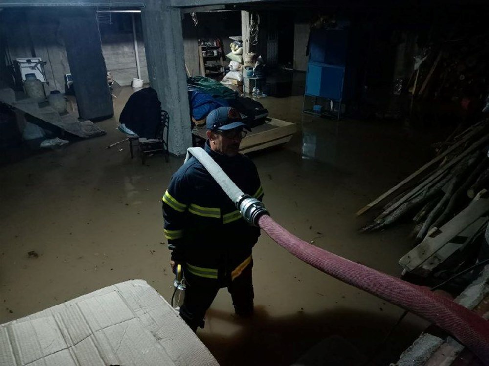 Sağanak birçok kentte hayatı felç etti - 5